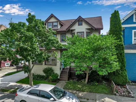 30 Revere Pl, Buffalo, NY 14214