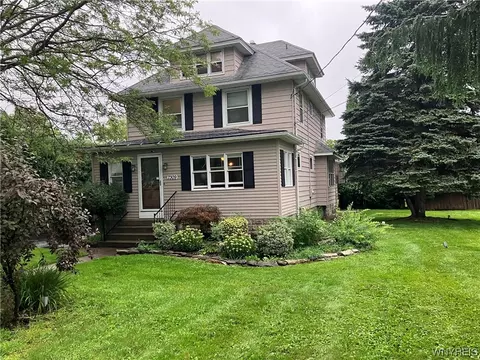 7309 Ward Rd, Wheatfield, NY 14120