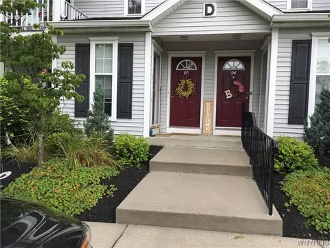4330 Berkley Pl #D3, Hamburg, NY 14075