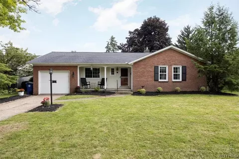 56 Grant Rd, Amherst, NY 14226