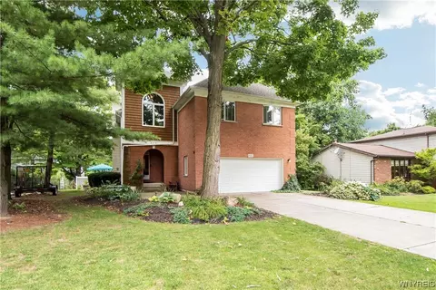 445 N 3rd St, Lewiston, NY 14092