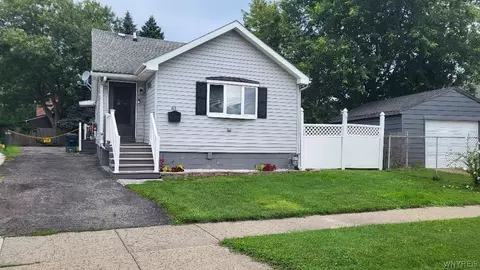 83 Elm St, Lackawanna, NY 14218