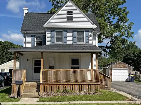 283 Washington St, Lockport, NY 14094