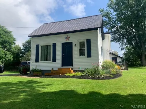 8934 Cattaraugus St, Springville, NY 14141