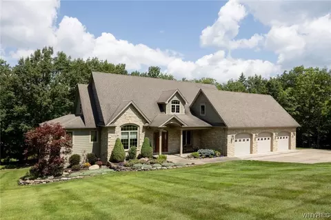 747 Chairfactory Rd, Elma, NY 14059
