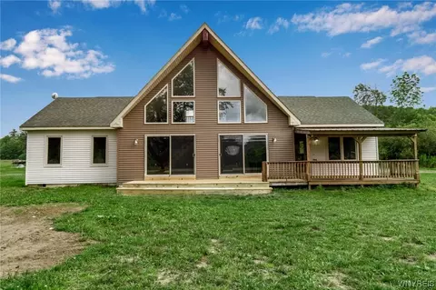 6957 Fairway Rd, Angelica, NY 14711