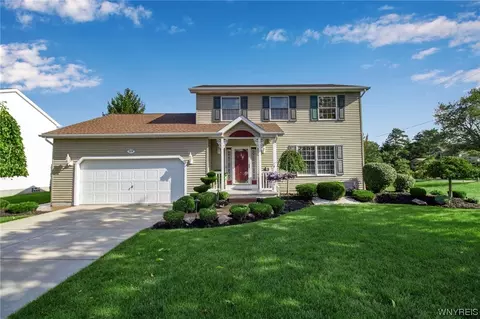 324 Enchanted Frst N, Lancaster, NY 14086