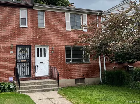 23 Bennett Village Ter, Buffalo, NY 14214