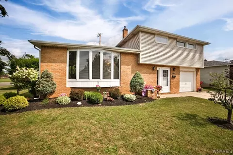 111 Santin Dr, Cheektowaga, NY 14225