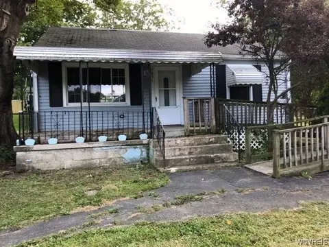 9851 Lake Shore Rd, Evans, NY 14006