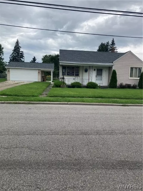 70 Peoria Ave, Cheektowaga, NY 14206