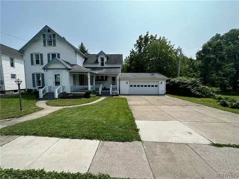 79 East Ave, Newstead, NY 14001