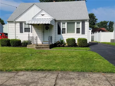 434 73rd St, Niagara Falls, NY 14304