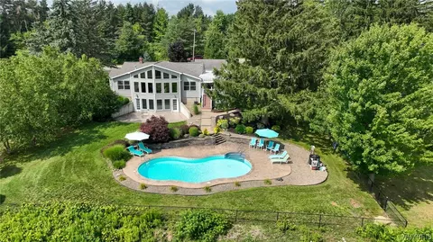 3340 E Church St, Eden, NY 14057