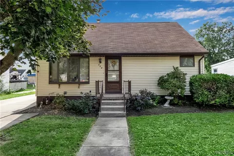 664 78th St, Niagara Falls, NY 14304