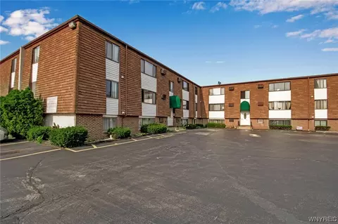 51 S 86th St B4 #4B, Niagara Falls, NY 14304