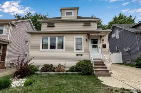 126 Hartwell Rd, Buffalo, NY 14216