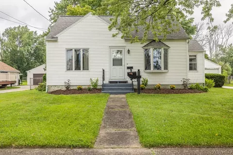 31 Maldiner Ave, Tonawanda, NY 14150