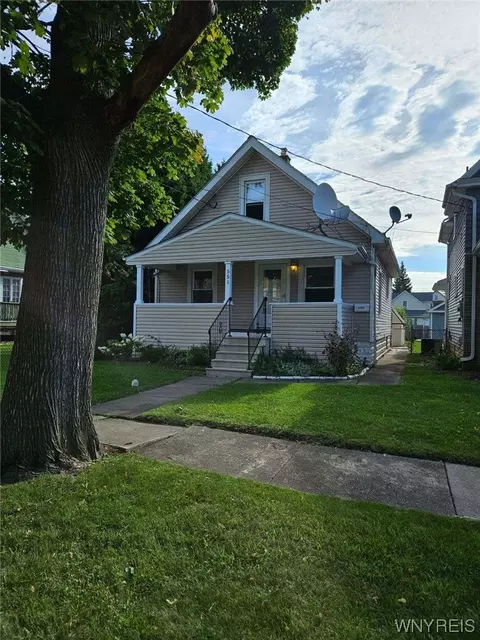 551 29th St, Niagara Falls, NY 14301