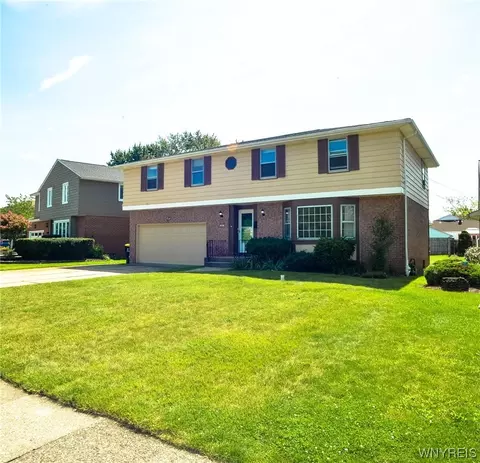 221 Curtis Pkwy, Buffalo, NY 14223