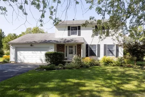 130 Hillside Dr, Elma, NY 14059