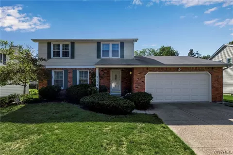 214 Oakbrook Dr, Amherst, NY 14221