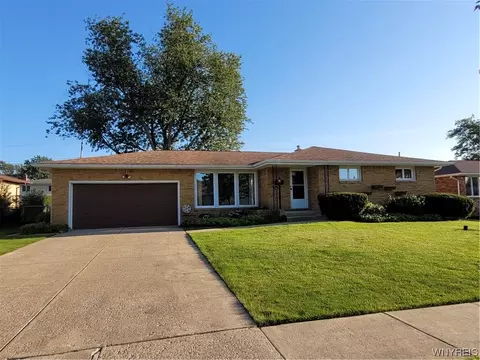 175 Saint Clare Ter, Tonawanda, NY 14150