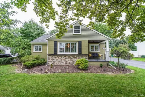 5175 Thompson Rd, Clarence, NY 14031