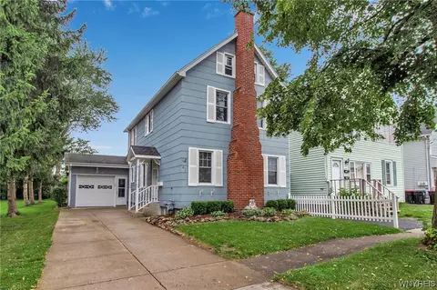 41 Wayne St, Depew, NY 14043