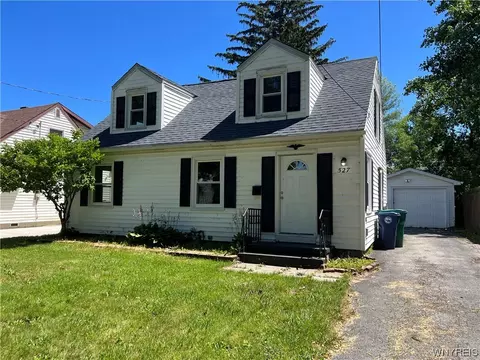 527 81st St, Niagara Falls, NY 14304