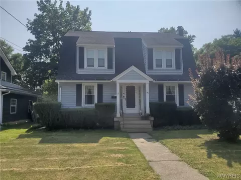 140 W Court St, Warsaw, NY 14569