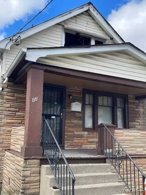 88 Hazelwood Ave, Buffalo, NY 14215