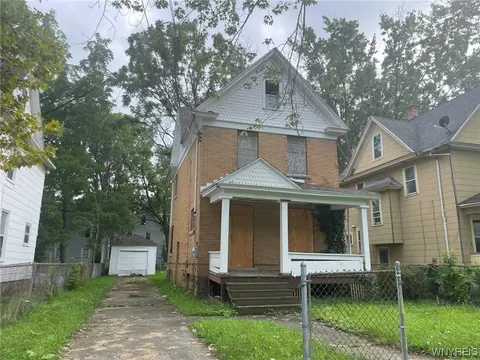 1633 Weston Ave, Niagara Falls, NY 14305