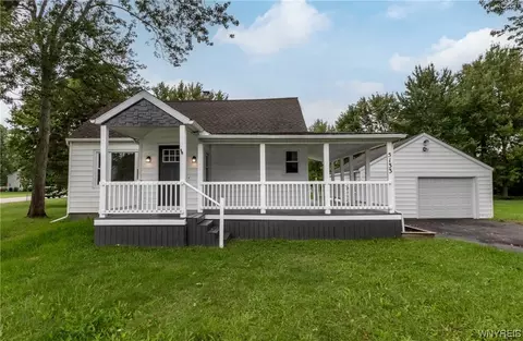 5133 Tonawanda Creek Rd, Pendleton, NY 14120