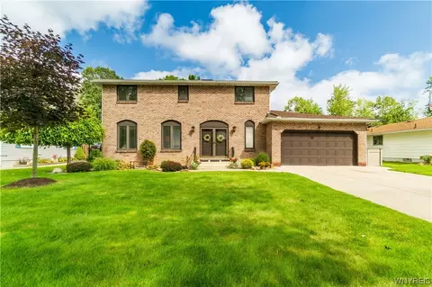 248 Countryside Ln, Amherst, NY 14221