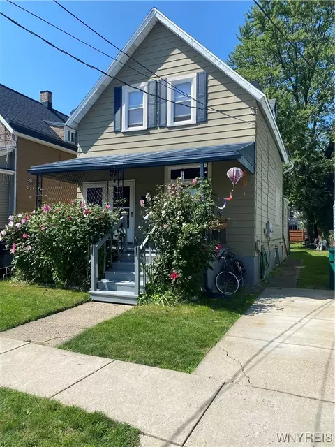 40 Princeton Pl, Buffalo, NY 14210