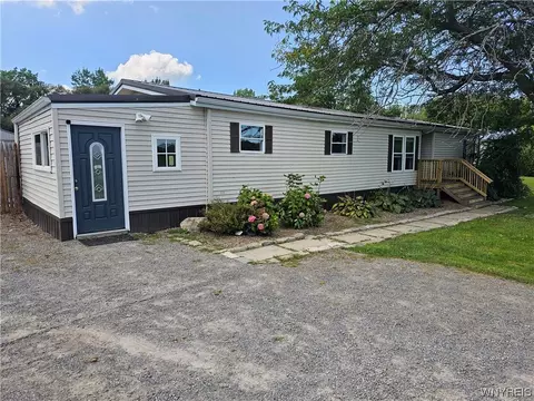 2714 Lattin Rd, Gaines, NY 14411