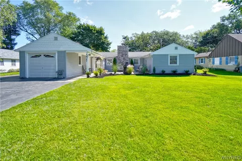 4167 Circle Ct, Buffalo, NY 14221