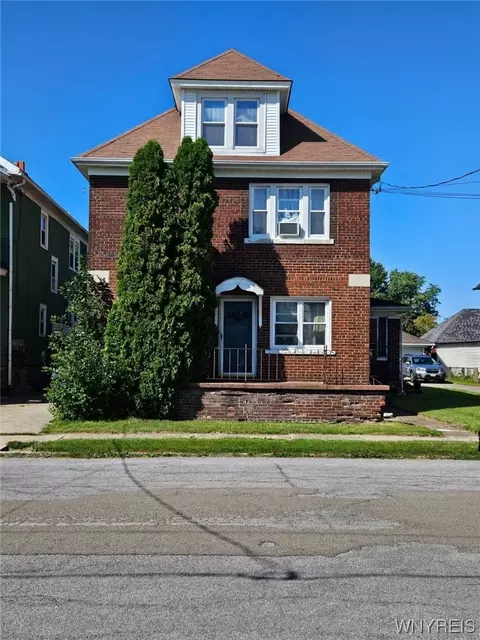 214 Kirby Ave, Lackawanna, NY 14218