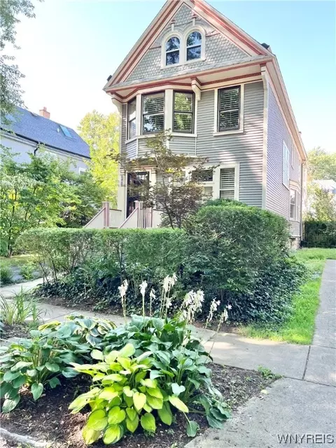 232 Anderson Pl, Buffalo, NY 14222