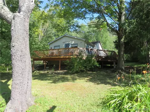 8590 Sunset Dr, Caneadea, NY 14717