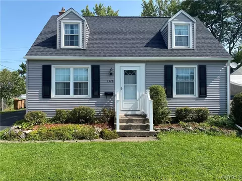 1328 Cleveland Dr, Cheektowaga, NY 14225