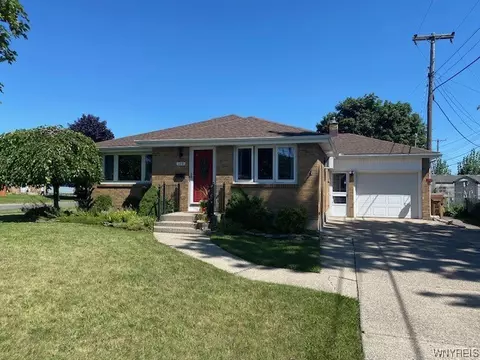 179 Patrick Ln, Cheektowaga, NY 14225