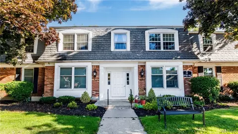 20 Guilford Ln #6, Amherst, NY 14221