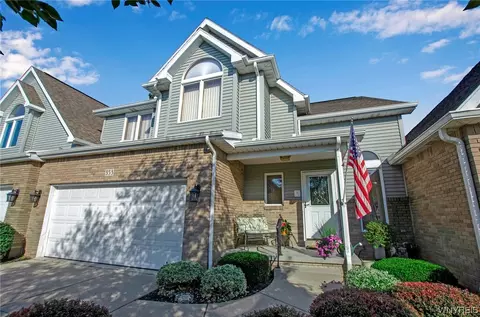 353 White Oak Ln, Grand Island, NY 14072