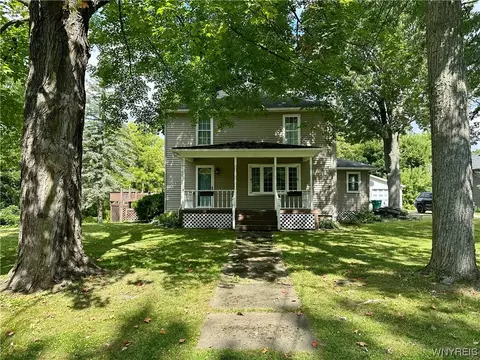 67 Mechanic St, Elba, NY 14058