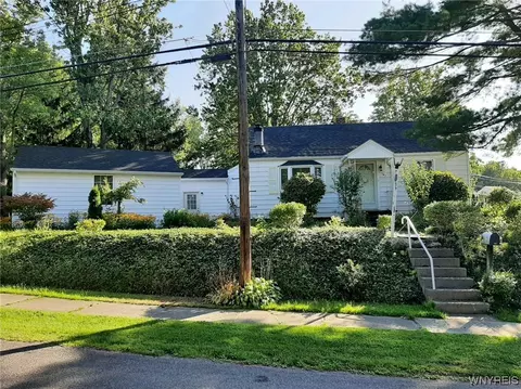 167 Crescent Ave, Hamburg, NY 14075