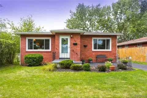 20 Carmen Rd, Amherst, NY 14226