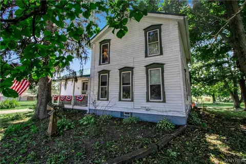 1445 Eden Evans Center Rd, Evans, NY 14006