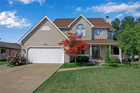 24 White Tail Run, Grand Island, NY 14072
